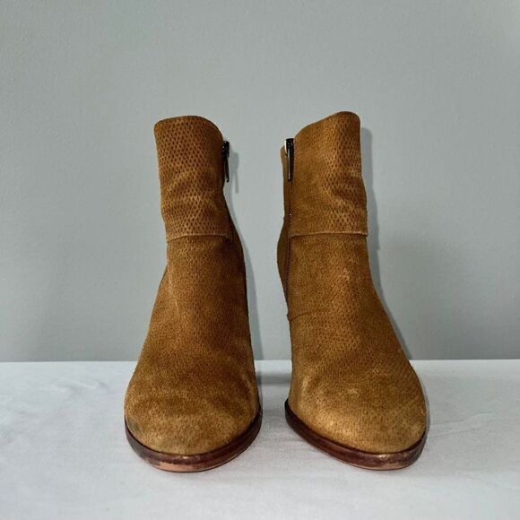 Vince Camuto VC-Larena Diamond Emboss Bootie Size 7.5 - Picture 3 of 10